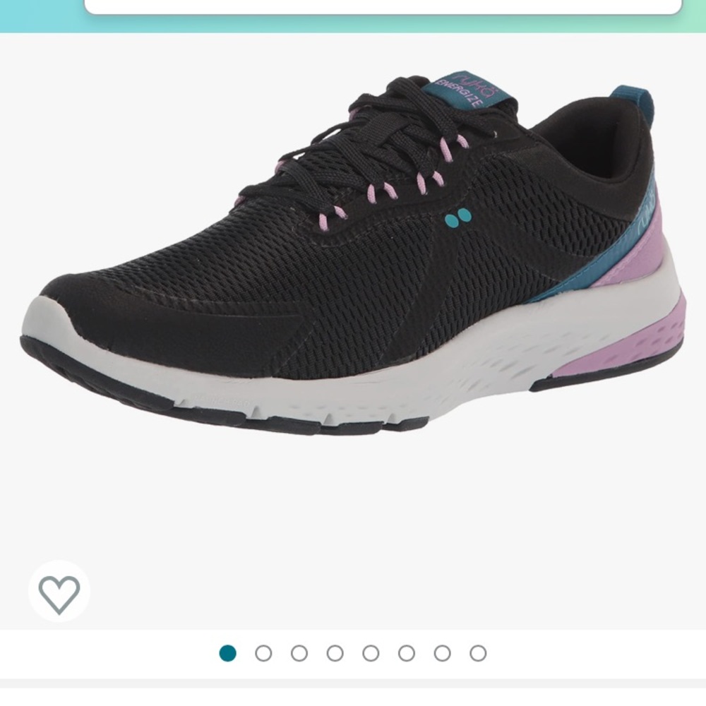 Women’s Ryka sneakers size 7.5. EUC!